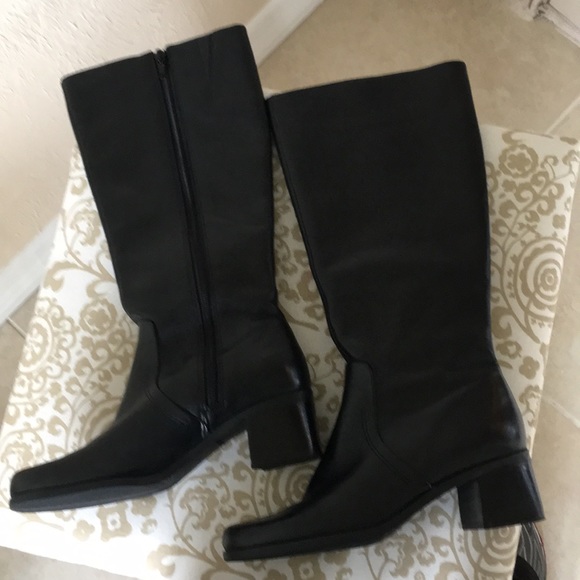 naturalizer black leather boots
